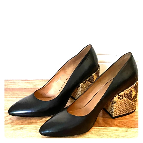 SOLD Dries Van Noten Black Snakeskin Pumps, sz 40 - Picture 1 of 8